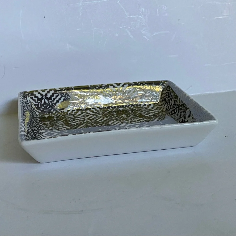 J. Crew Ceramic Trinket Dish Jewelry Organizer Silver EUC Men’s Women’s keys 5.5